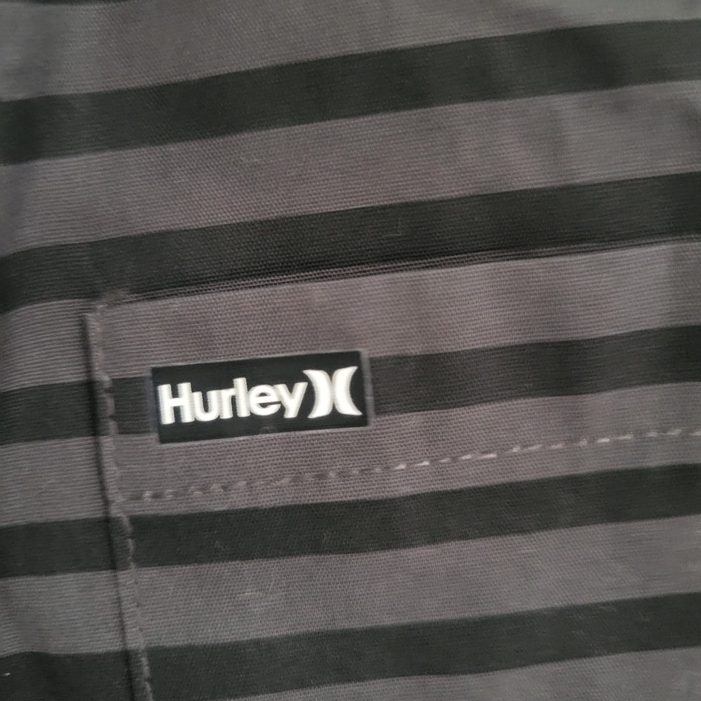 Hurley Boys Black and Gray Striped Button Down Short Sleeve Shirt Size M 10-12 - Picture 5 of 7